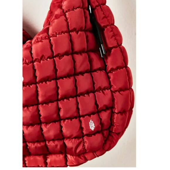 ❤️ Free People Quilted Carryall in SOUR CHERRY - Picture 3 of 6